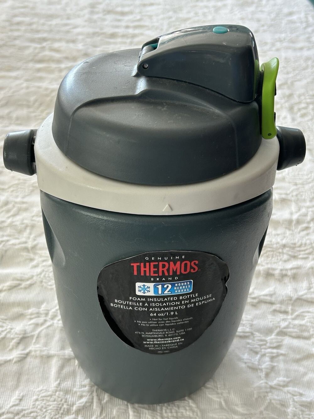 Thermos 64 oz Foam Insulated Bottle